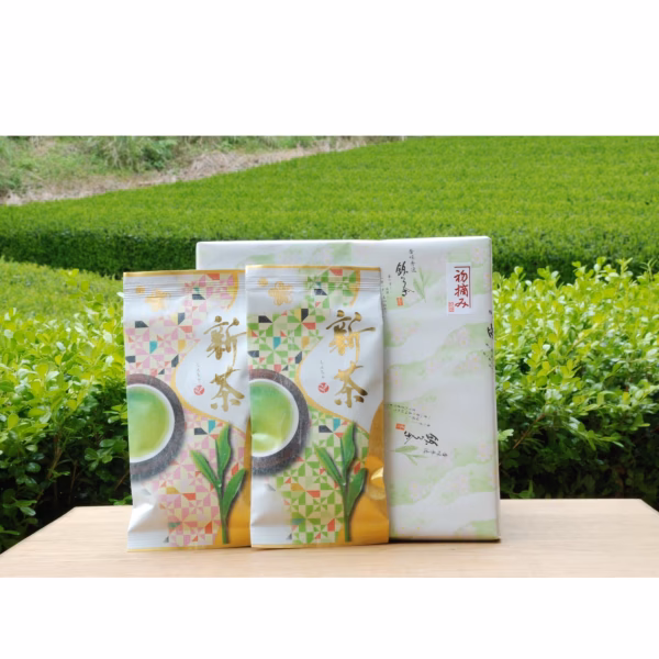 ✳︎ 送料無料 ✳︎ ギフト箱入りー【 2024年 新茶】高香　100g×2袋