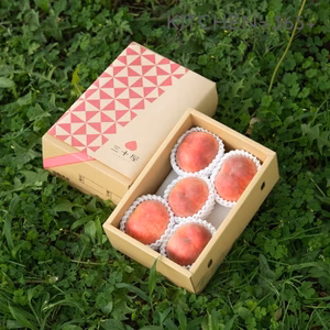 7月下旬【夏ギフト】山梨市からお届け「三十屋」の木熟桃(1.5kg 5-6玉)