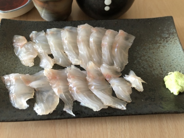 高級魚アカハタ1匹で0 8 サイズ 農家漁師から産地直送の通販 ポケットマルシェ