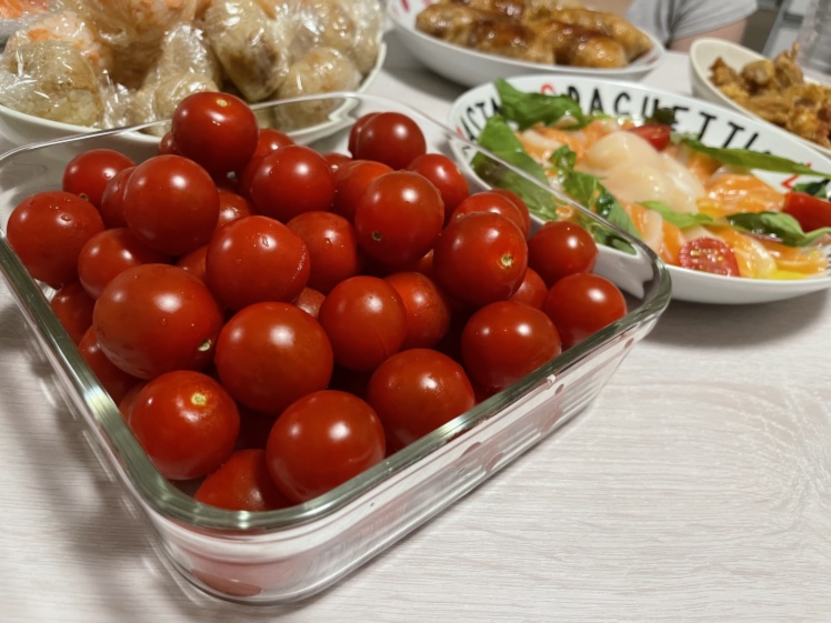 トマト好きが 恋をする 1000ｇ 金赤トマトミニ 農家漁師から産地直送の通販 ポケットマルシェ