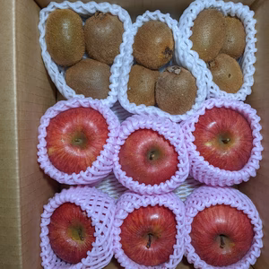 キューイとリンゴ