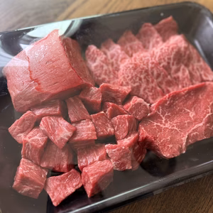 良質な藁とワインが育てたまろやかな旨味、足利マール牛BBQセット800g