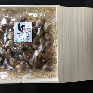 【贈答用】青森県産熟成黒にんにく 厳選 500g  福地ホワイト六片種使用