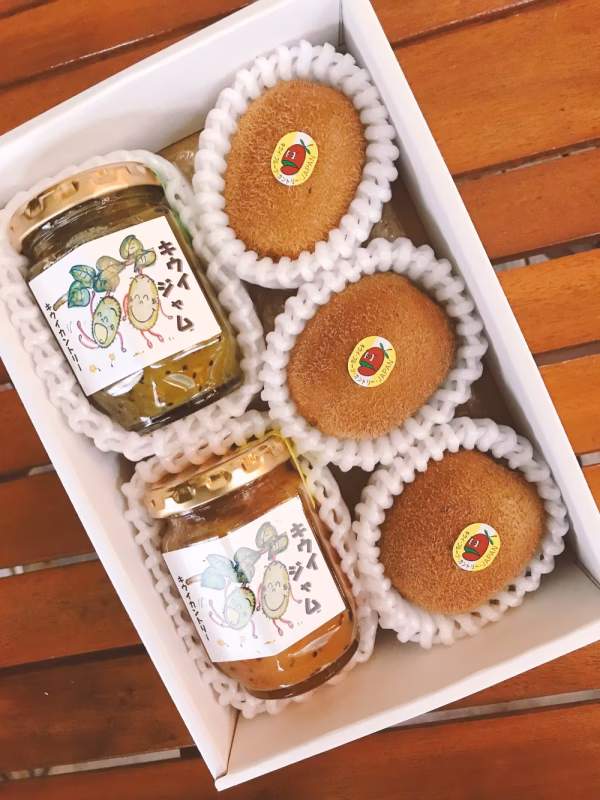 キウイおばさんの作る無添加ゴールドキウイとグリーンキウイのジャムセット