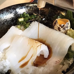 < 冷凍 > ヤリイカ(新鮮なイカを是非食卓へ）