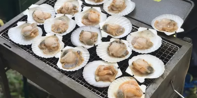 【つながるポケ○（マル）日記】ポケマルの商品は「知人から届く荷物のようにあたたかい」—"ミルキーホタテ"の名付け親・とよぽんさん