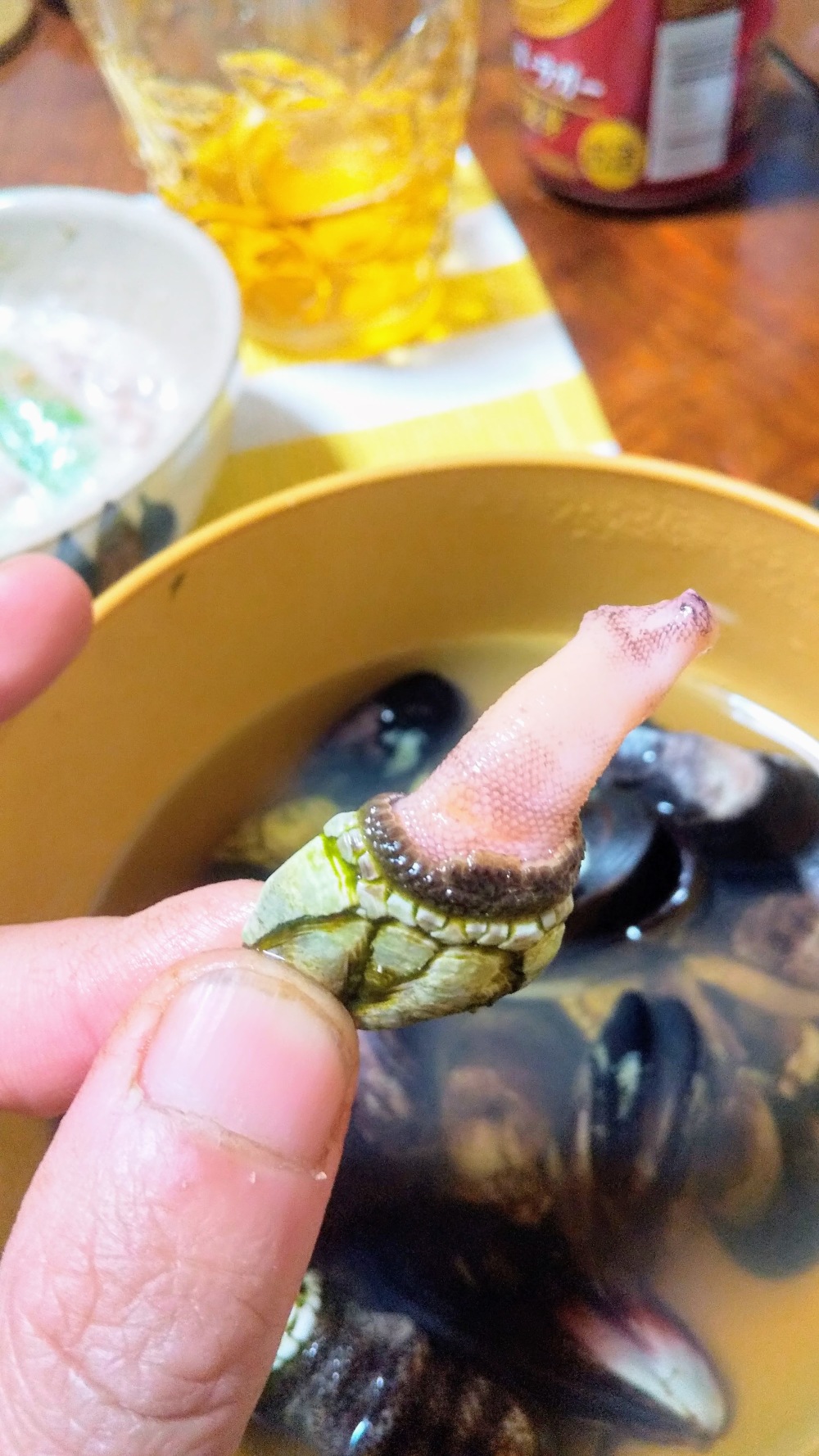希少 カメノテ 生 1キロ 採れたて新鮮なうちにお届けします 農家漁師から産地直送の通販 ポケットマルシェ