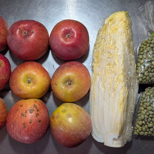 リンゴ、白菜、青大豆