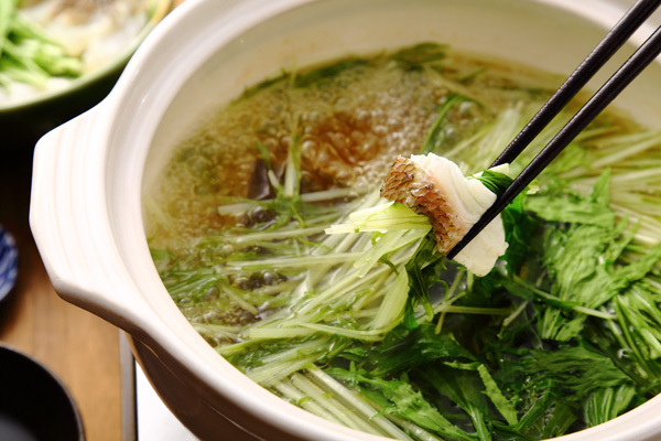 [冬のご馳走♪]旨味抜群の鯛しゃぶで体の中から美味しい味わいを[ブランド鯛] [スキンレス・皮あり]を味わう2尾セット!!