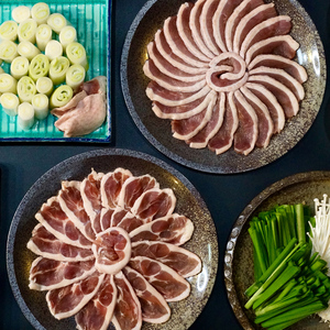 【ギフト対応可】鴨すき３〜５人前 豪華皿盛り むね・ももスライス 鴨つみれ付き