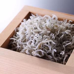 鷲掴みでちりめん！　ご家庭用ランクですが大袋５００g