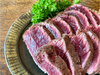 定番！赤身肉の女王【牛肉？馬肉？】【ダチョウ肉モモ】※繁忙期発送遅延可能性有