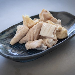 【冷凍】 白モツ300g〜900g 放牧デュロック純粋種 やまの華豚