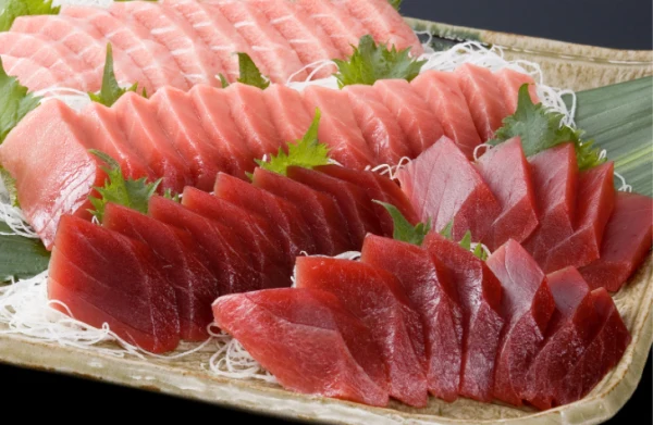 大間まぐろ　食べ比べセット・イカ刺し６Pセット