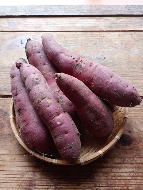 自然栽培 さつまいも 無農薬 無肥料 紅はるか 約10kgスイートポテト - 野菜