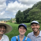 野津一美