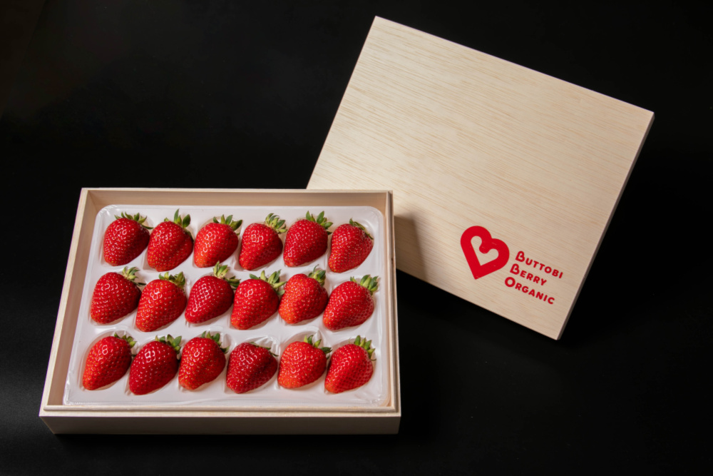 桐箱入り 100%オーガニックいちご 中粒(18粒)｜いちごの商品詳細