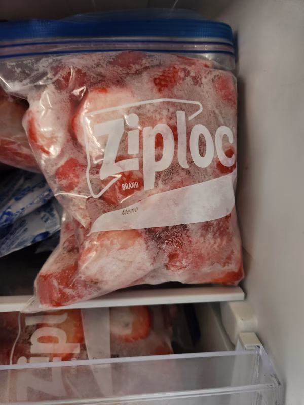 冷凍いちご1kg～ 