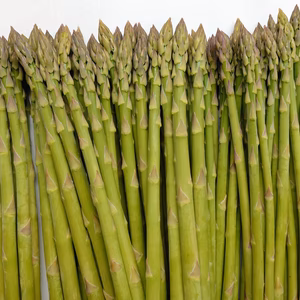 庄内のアスパラ　1kg　Ｍ～Ｓサイズ