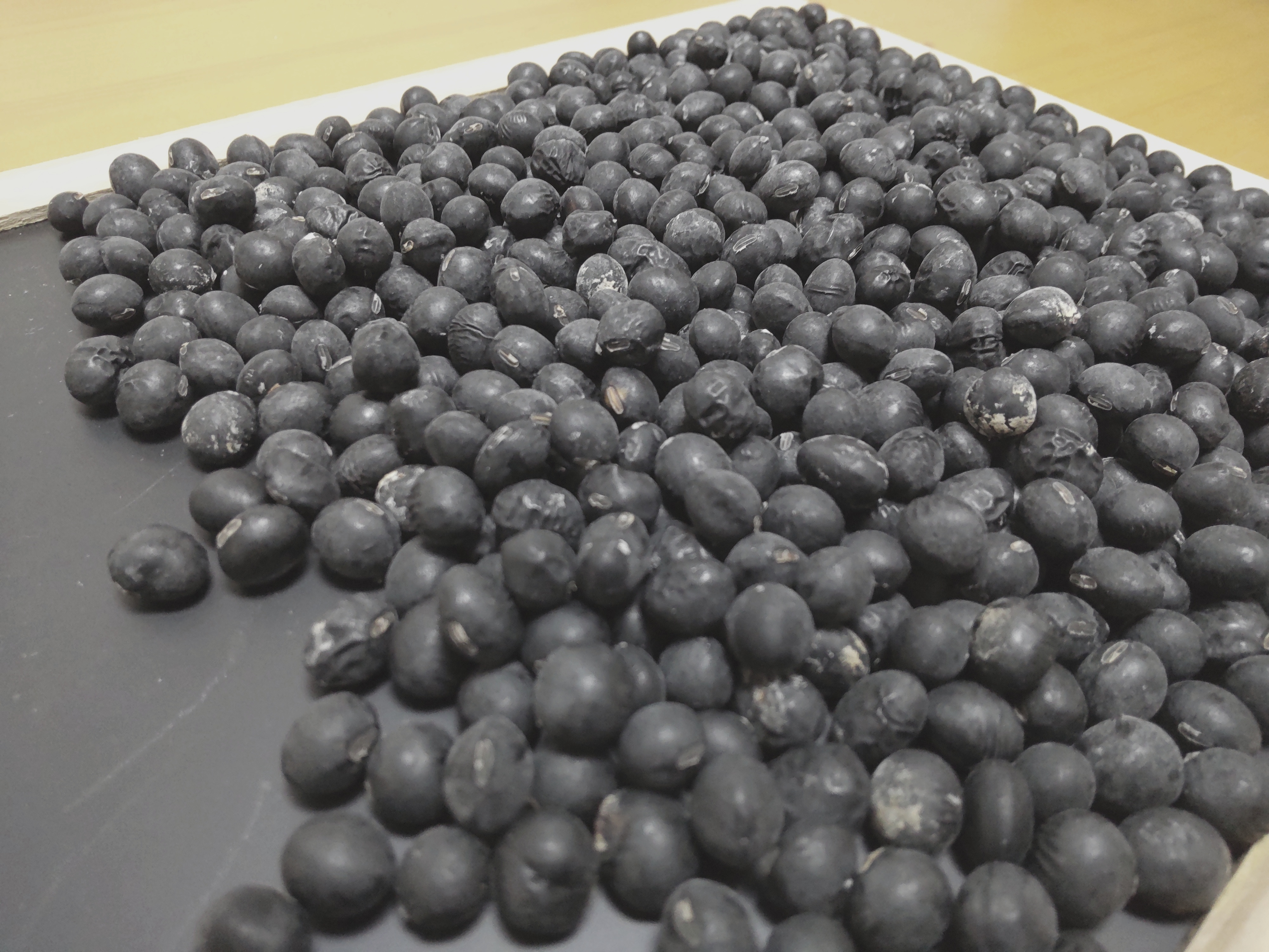 【高級品】B品 農薬不使用 化学肥料不使用 黒豆 丹波黒豆 Amazon.co.jp: 丹波の黒豆 200g 化学農薬・化学肥料不使用栽培