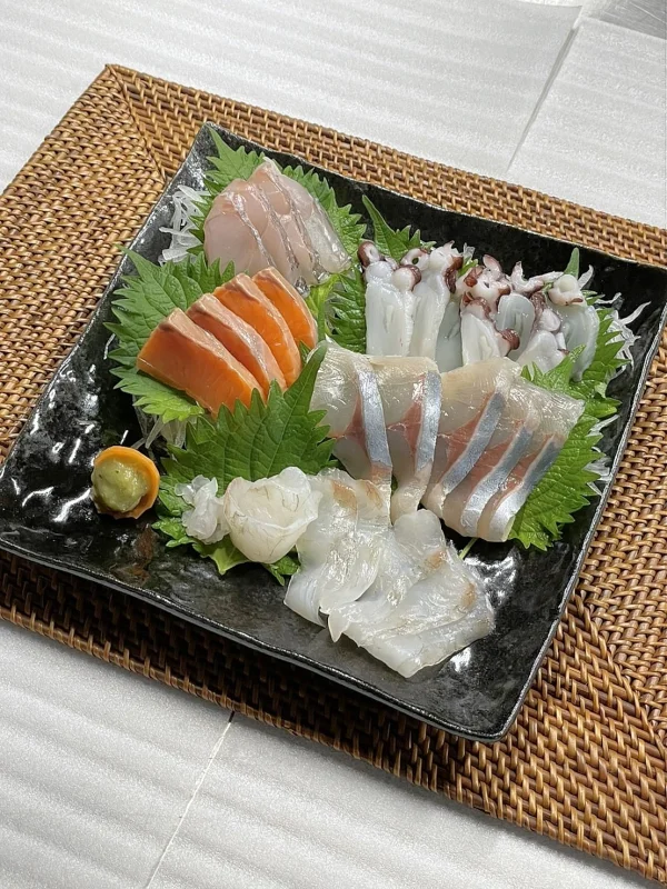 【盛り付けるだけ】切れてるヒラメ刺しと北海道の魚介セット／活〆、３Ｄ冷凍