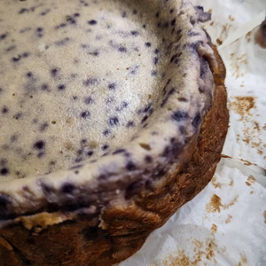 ゆうすい米粉チーズケーキ（ブルーベリー）