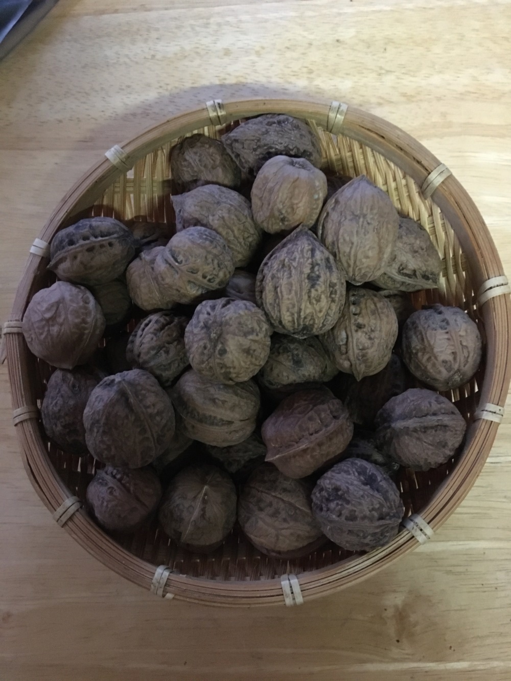 鬼クルミ 350g～｜ナッツの商品詳細｜ポケットマルシェ｜産地直送で旬