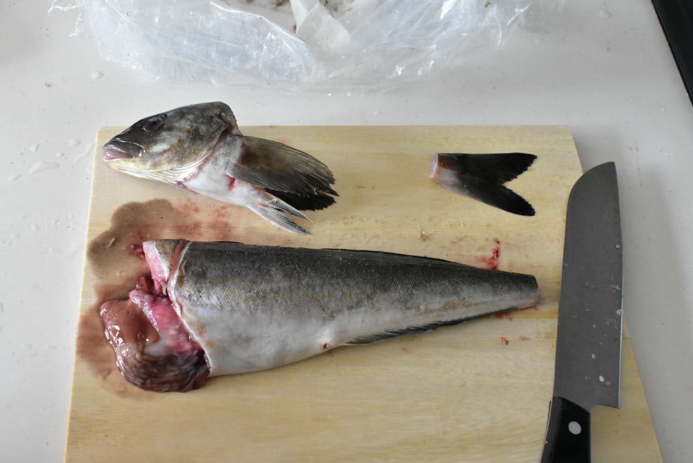 出刃包丁は不要 普通の包丁とハサミでお魚捌きに入門しない 農家漁師から産地直送の通販 ポケットマルシェ