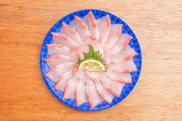 12/31着|年末年始用にどうぞ　1尾分皮剥ぎサク 金寿カンパチ刺身用