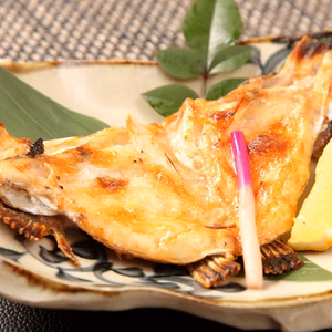 業務用！沼津産マダイのカマ　15キロ（箱込み）