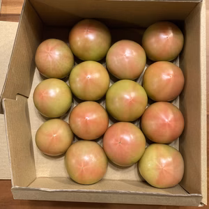 秋味トマト　桃太郎　Sサイズ 2Kg箱