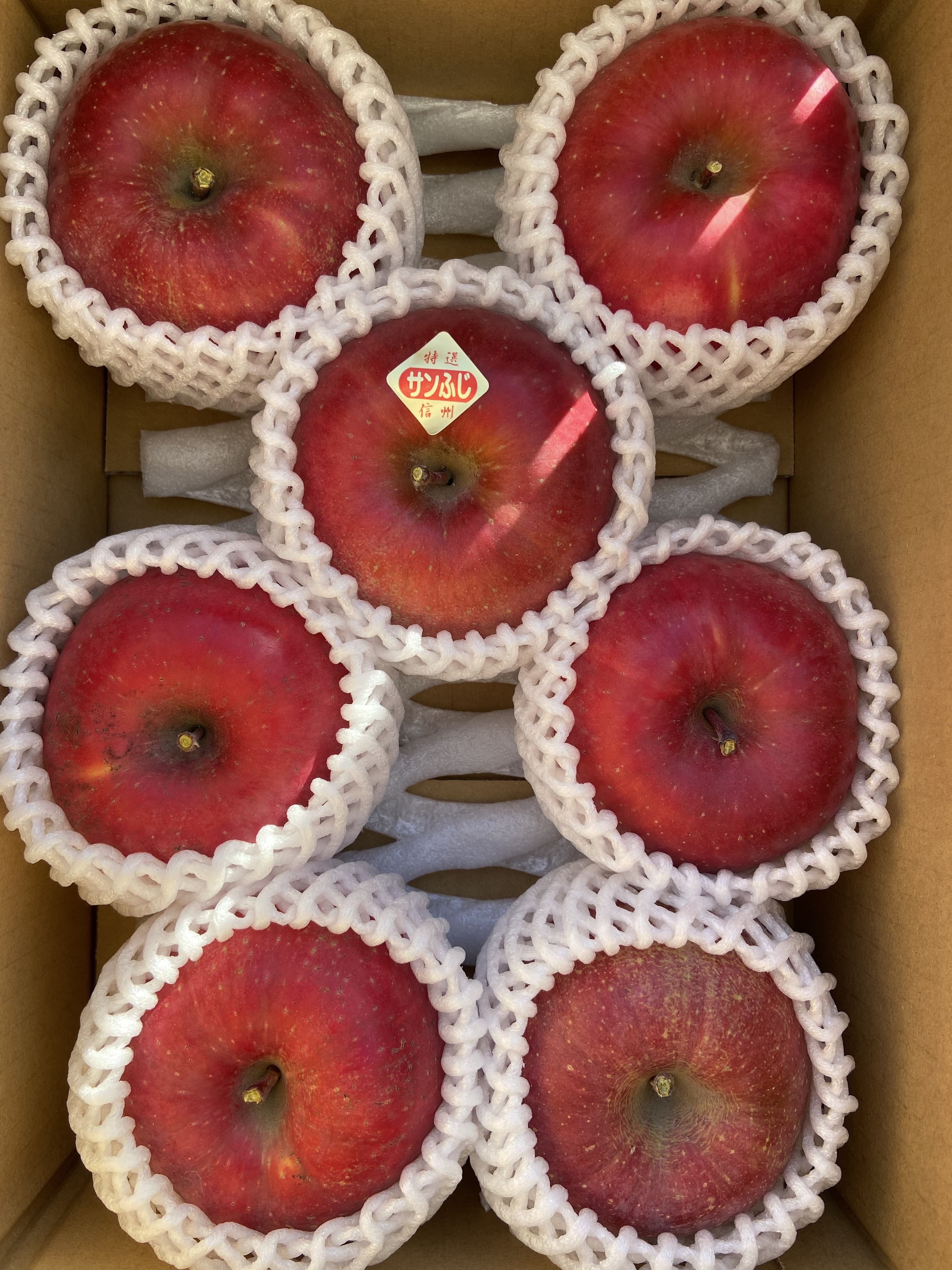 シャキシャキッ!特大❗️ 完熟サンふじ 約3kg〜 信州りんご 特大 完熟サンふじ3kg箱 6〜9個入り