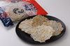 漁師の手焼きまるごとちりめん煎餅２０ｇ塩分かなり控えめ1袋で0.44gのみ薄味で