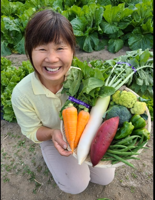 【福袋2023】5品+2品おまけ付！ニッコリ福野菜セット♪