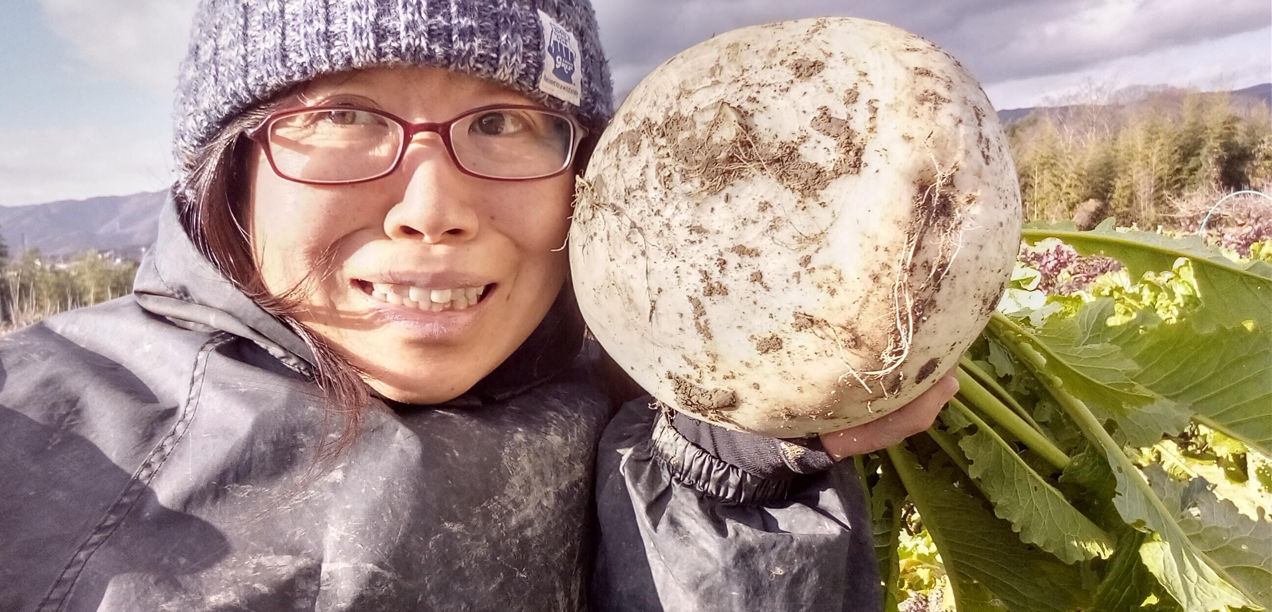 笑顔ママ！無農薬栽培☆摘みたてクール便発送⭐︎ 和歌山県橋本市｜笑顔のあかね菜園｜野田澤茜さんの生産者