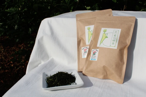 栽培期間中農薬・化学肥料不使用。新緑の香り！2020年産緑茶