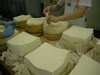 とろ～り「ラクレット」と大型のハードチーズ「レラ・へ・ミンタル」のセット