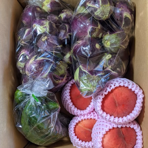 桃と野菜のセット