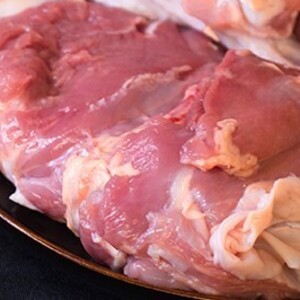 【超速フレッシュ！】捌きたて、安曇野産地鶏もも精肉2枚(900g～950g)