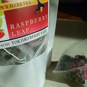 フリーズドライラズベリーの実入り『ラズベリーリーフティー』（ティーバッグ）