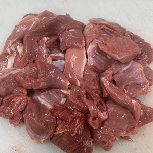 鹿児島県産　ダチョウ肉（ネック）1kg
