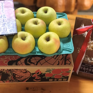 「名月」約3kg　訳アリ家庭用りんご