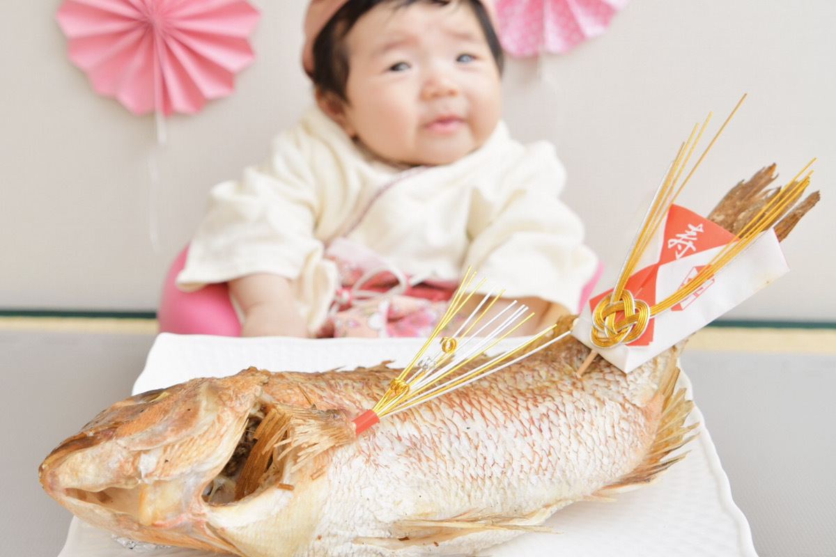 熟練の技で焼き上げた塩焼きでお食い初めのお祝いを![あなたに逢い鯛。の塩焼き] ◎脂がじゅわっと溢れ出る塩焼き!