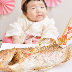 熟練の技で焼き上げた塩焼きでお食い初めのお祝いを！【あなたに逢い鯛。の塩焼き】