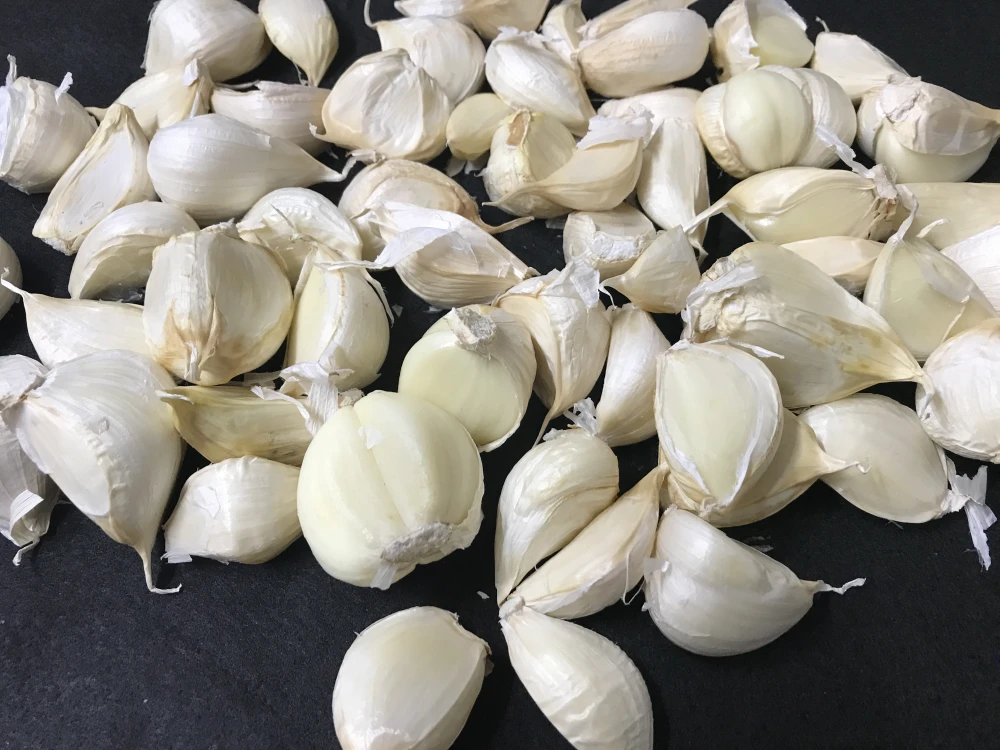 【わけあり品】青森県産ホワイト六片種にんにく バラ 500g【高糖度】