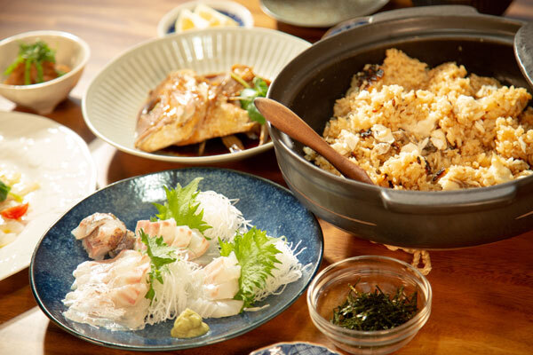 [鯛のフルコース]のブランド真鯛を余す事なく食べ尽す! ◎捌いてお届け!3枚おろし(スキンレス)