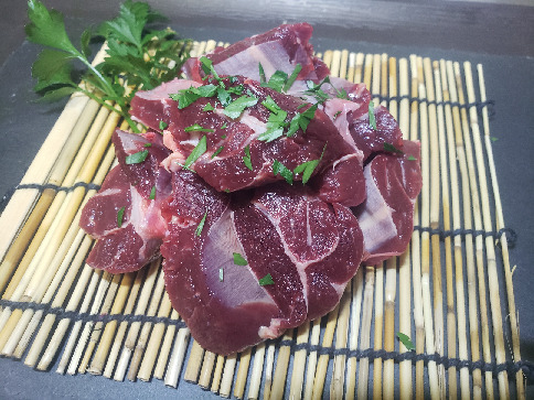 オーストリッチ(ダチョウ肉) スジ肉 計1000g超 クール代当園負担