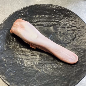 遠野鹿【熟成】タン（トリミングなし）100 g　森の贈り物、遠野が誇る幻の霜降り