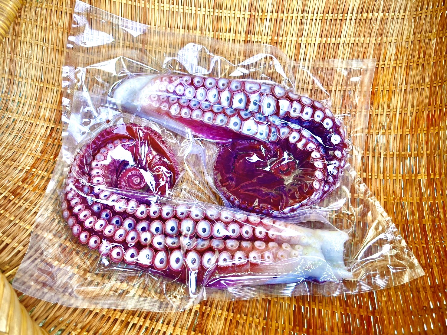 肉厚で味の濃い水蛸❗️ 足1本×2パック❗️青森県津軽海峡産