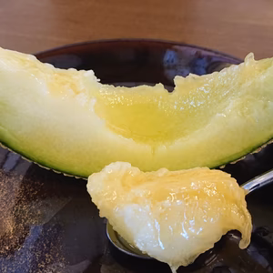 ★訳ありお得、食べ頃メロン★糖度15度以上(1玉2㎏前後)限定2se